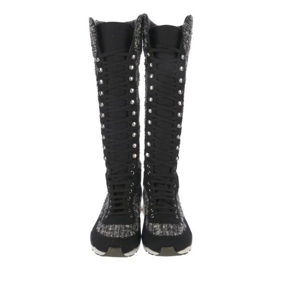 Brand new tweed Chanel boots size 39 European which is US 8.5 - Picture 2 of 5